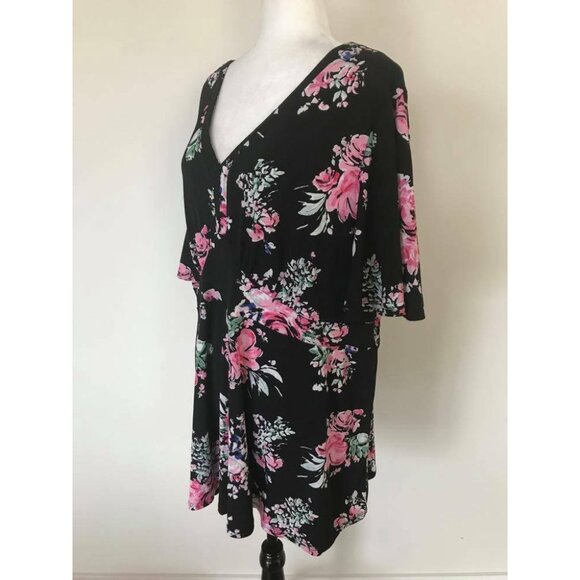 TORRID Short Sleeve Top Size 3 Stretchy Jersey Knit Peplum Black Pink Floral - Picture 4 of 7